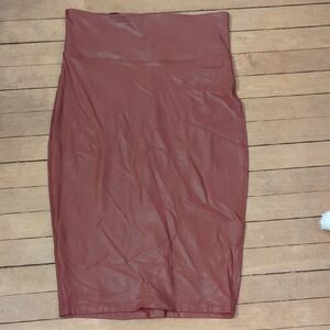 Awesome SPANX skirt.  XL